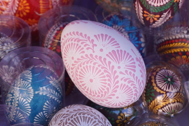 Dragon Egg Decorating